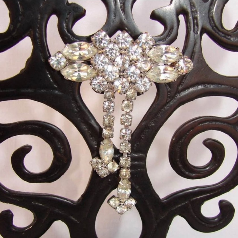Fantastic Vintage Rhinestone Brooch, Pin, Hat, or Scarf Pin